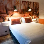 فندق Pruly Centre 3*
