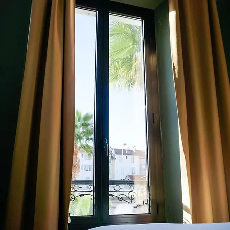 Hotel Pruly Centre