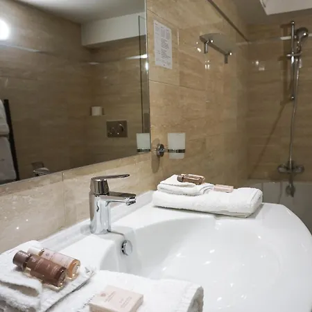 Hotel Pruly Centre 3*