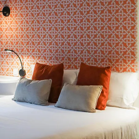 Pruly Centre Hotel 3*