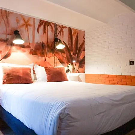 Pruly Centre Hotell 3*