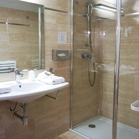 Hotel Pruly Centre