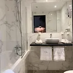 Pruly Centre Hotel 3*