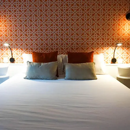 Pruly Centre Hotell 3*